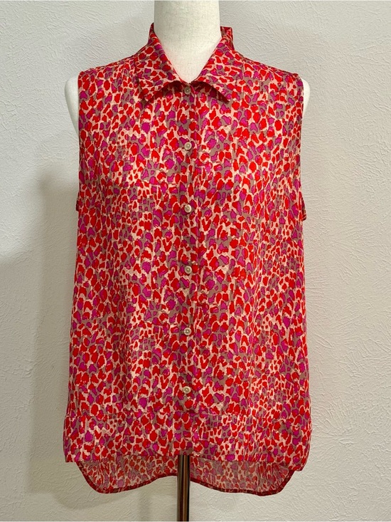 CAbi Tops - CAbi Sleeveless Collared Button-Front Hi/Lo Blouse in Red and Pink Print